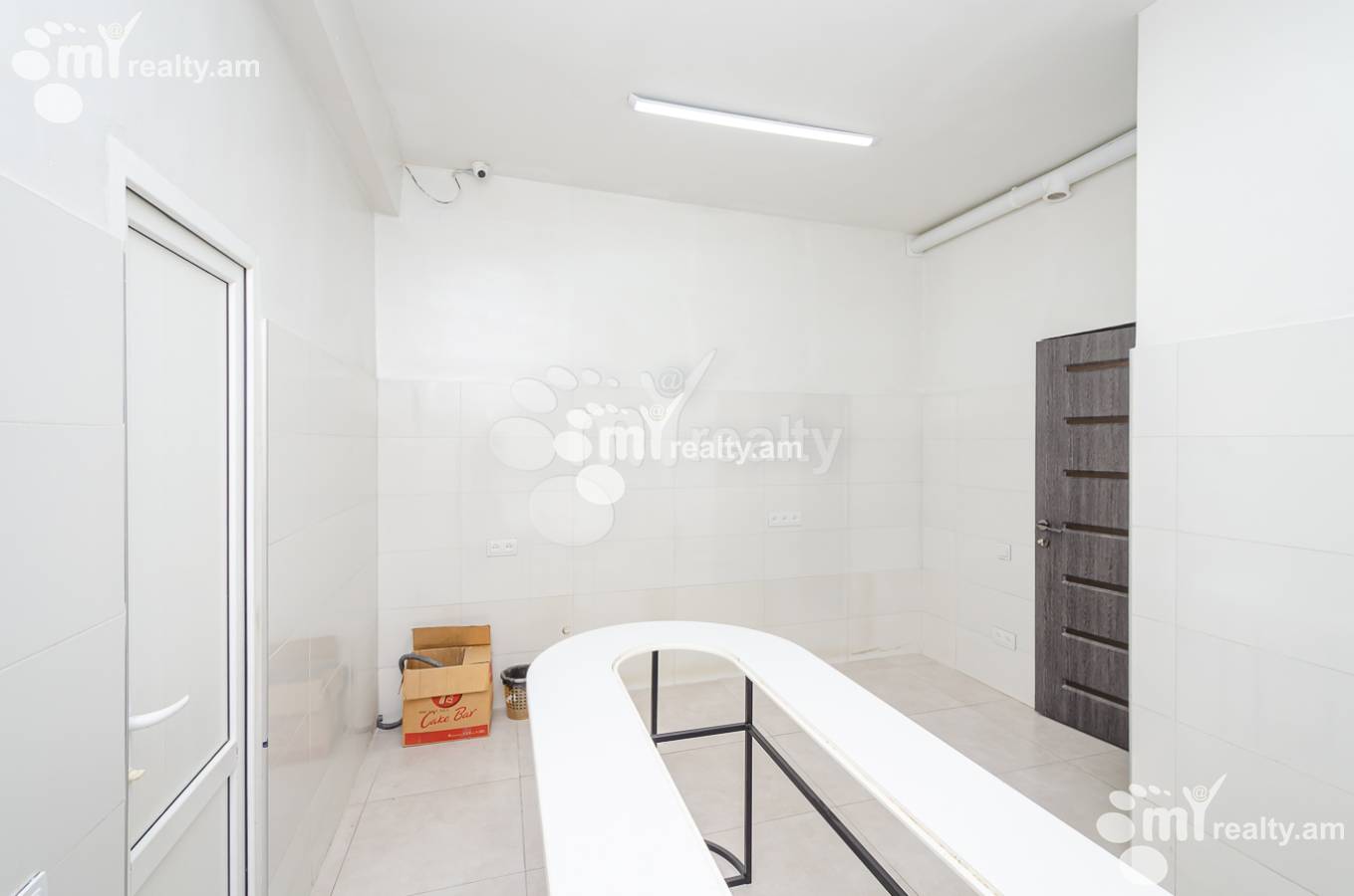 Commercial for rent خیابان ن. زاریان, عربگیر ایروان, 152741