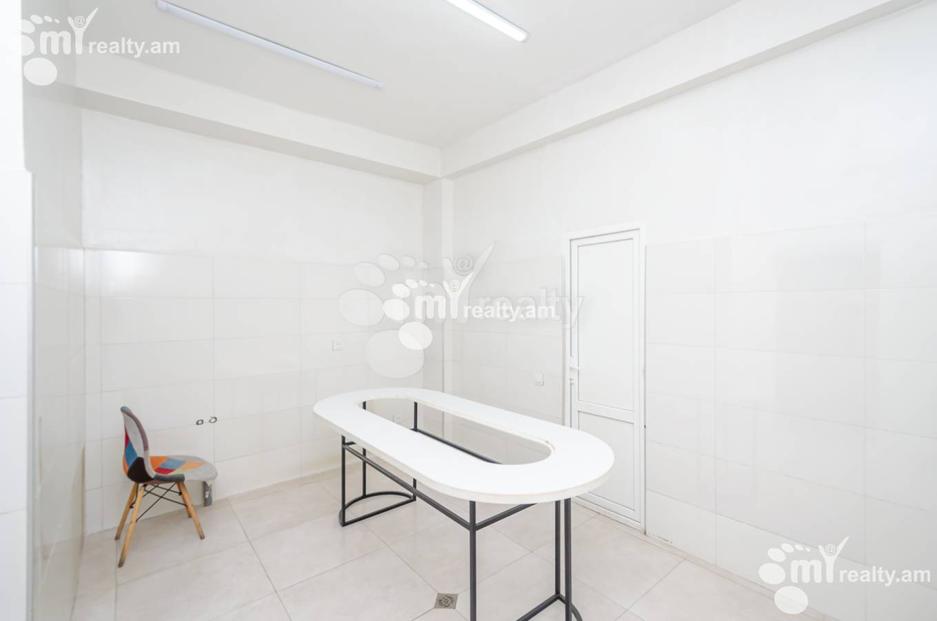 Commercial for rent خیابان ن. زاریان, عربگیر ایروان, 152741