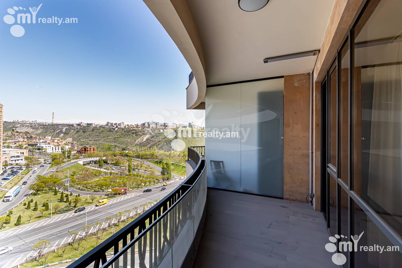 3 bedroom apartment for rent Sasna Тsrer St, Davtachène Yerevan, 154104