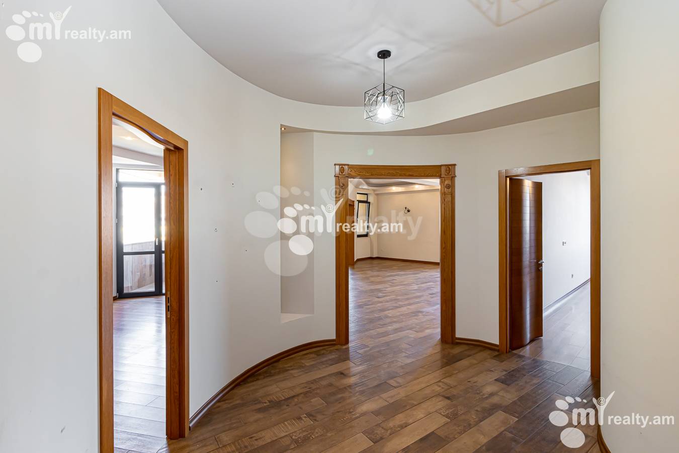 4 bedroom apartment for sale D. Demirchyan St, Center Yerevan, 147372