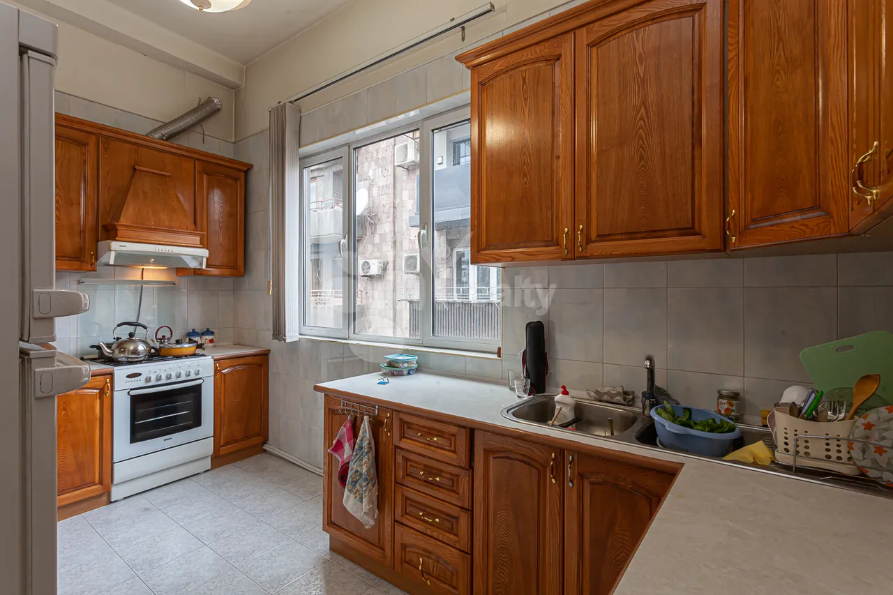 3 bedroom apartment for sale Mashtots Ave, Center Yerevan, 159983