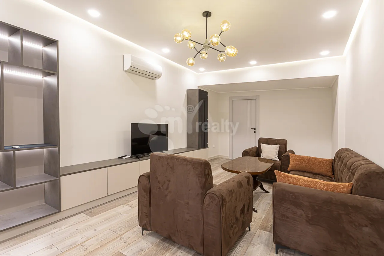 2 bedroom apartment for rent Nalbandyan St, Center Yerevan, 161459