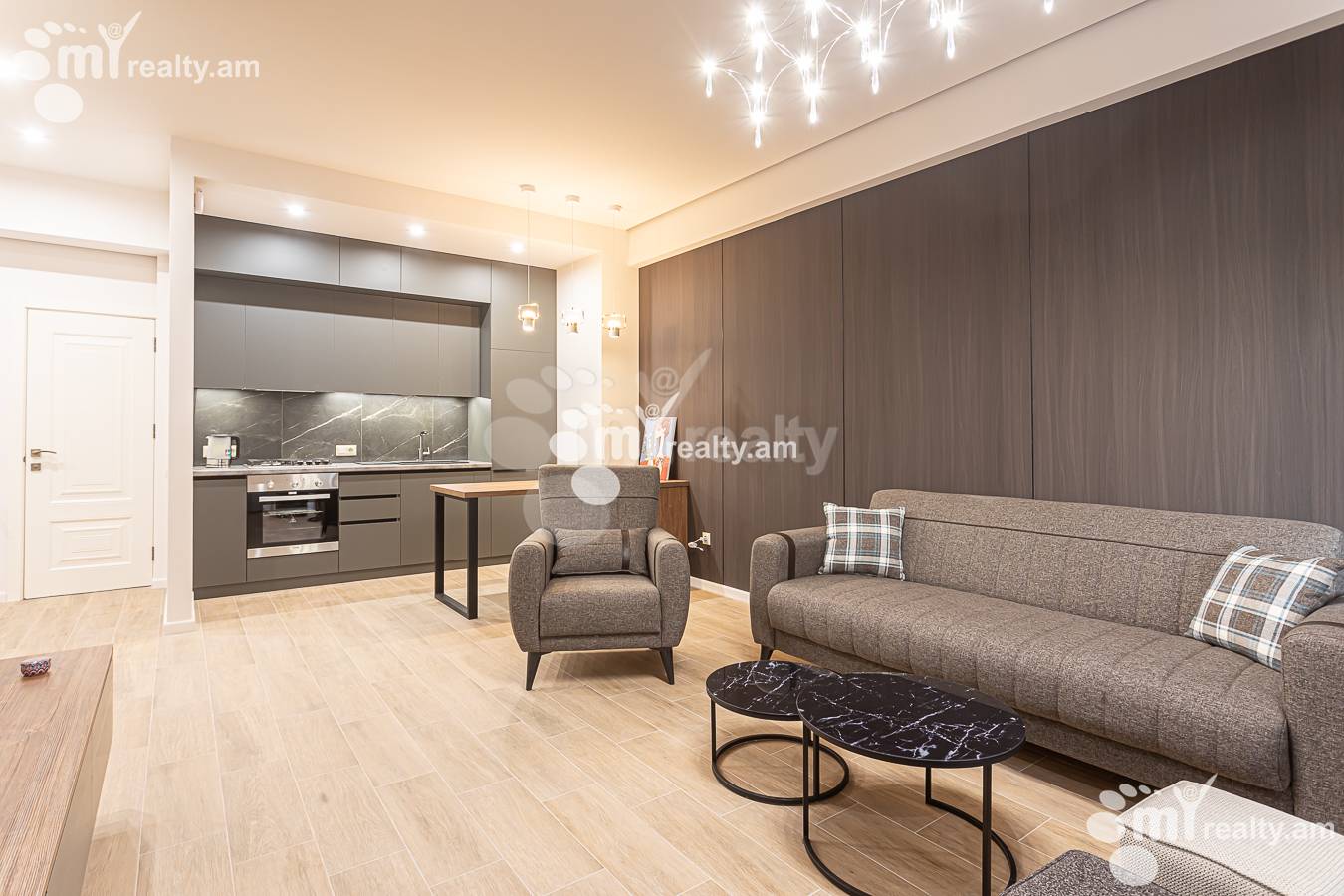 2 սենյականոց բնակարան  Ադոնց փող, Արաբկիր Երևան, 156872