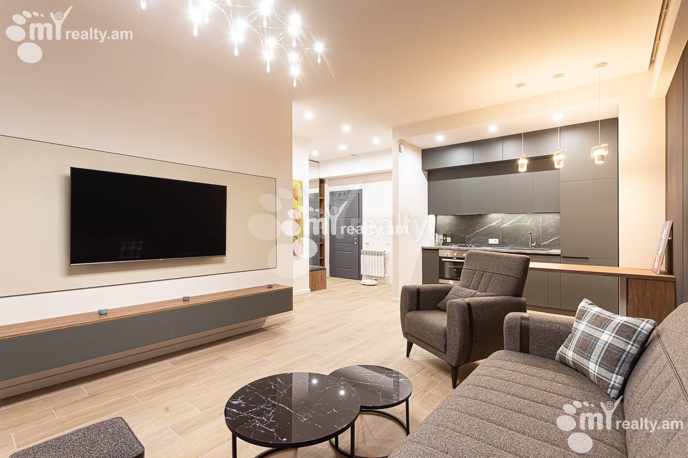 2 սենյականոց բնակարան  Ադոնց փող, Արաբկիր Երևան, 156872