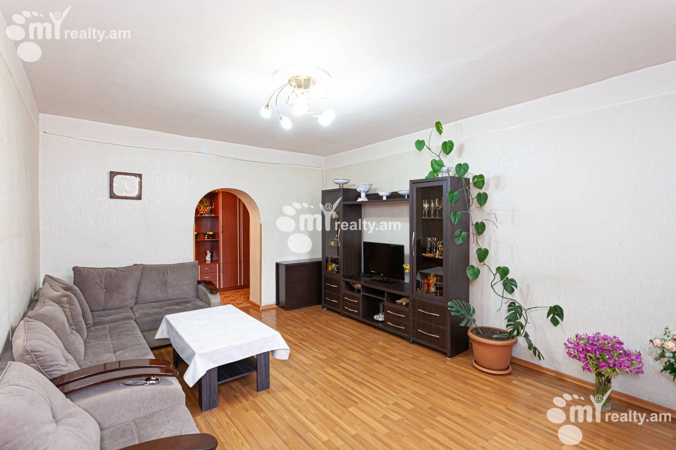 4 bedroom apartment for sale Kajaznuni St, Center Yerevan, 143099