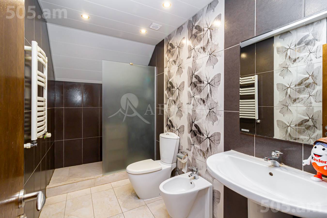 3 սենյականոց բնակարան  Անտառային փող, Կենտրոն Երևան, 153225