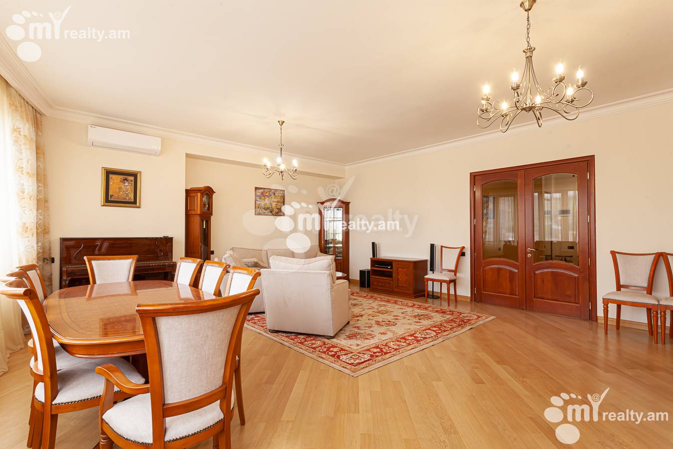 4 bedroom apartment for rent Teryan St, Center Yerevan, 156948