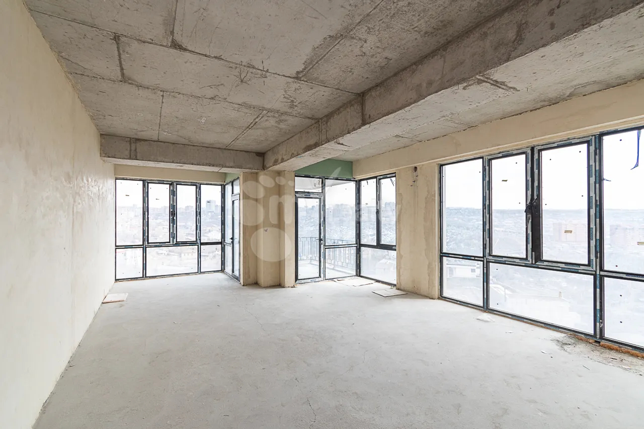 3 սենյականոց բնակարան  Գոգոլի փող., Քանաքեռ-Զեյթուն Երևան, 159666