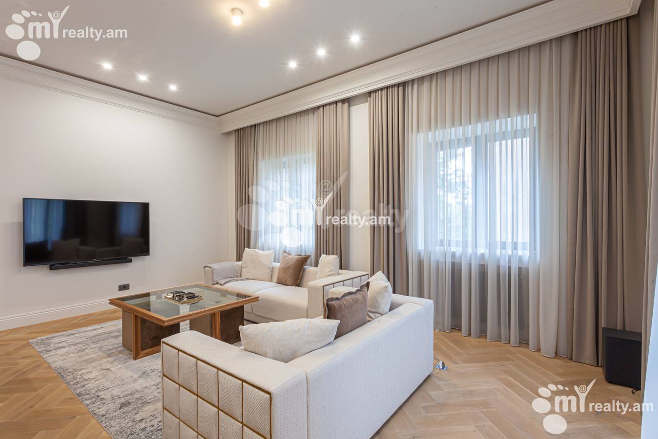 3 bedroom apartment for rent خیابان موسکوویان, مرکز شهر ایروان, 149108