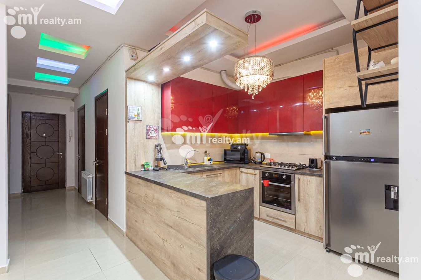 3 bedroom apartment for rent خیابان ابوویان, مرکز شهر ایروان, 151166