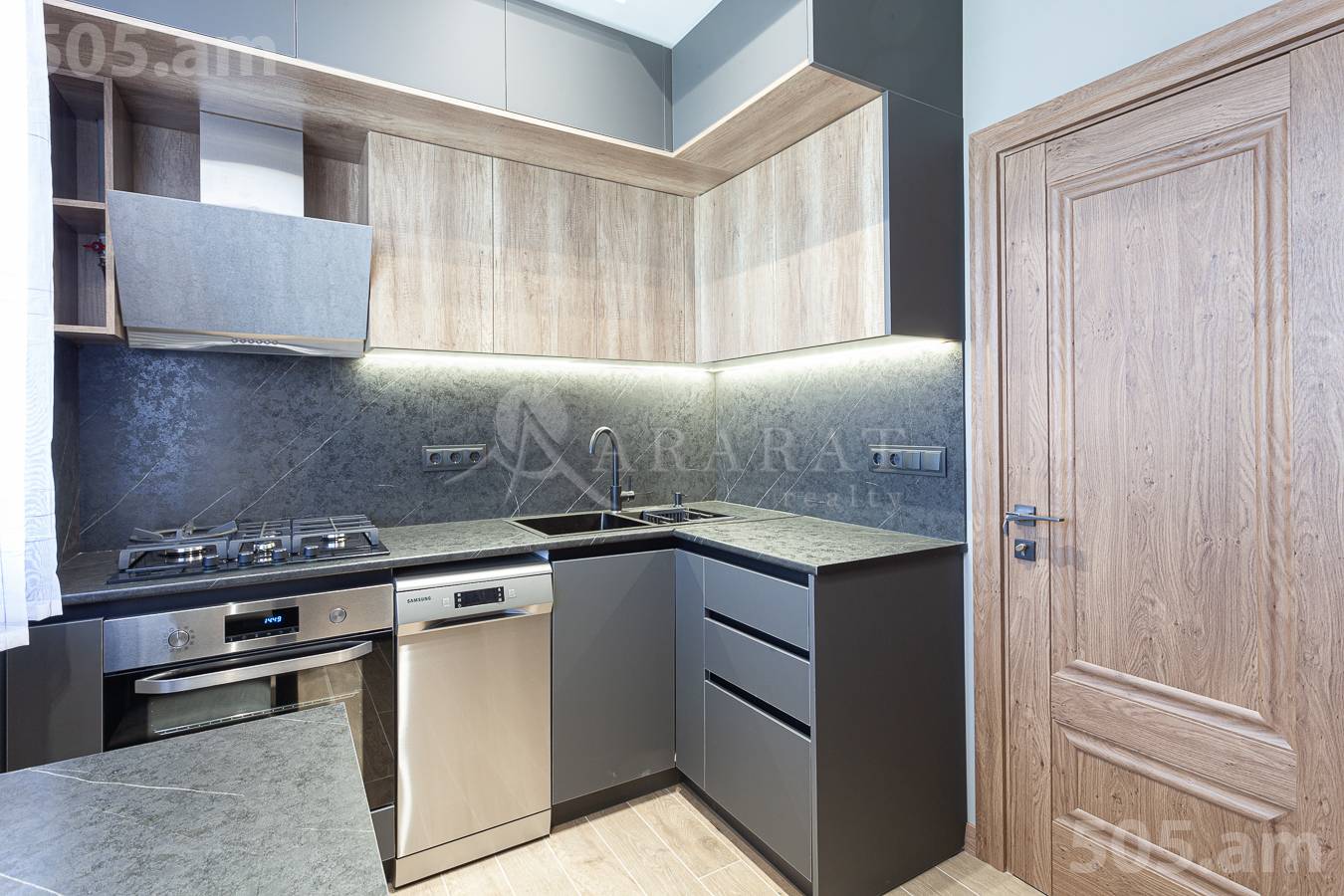 4 bedroom apartment for sale N. Tigranyan dead end, Arabkir Yerevan, 138723