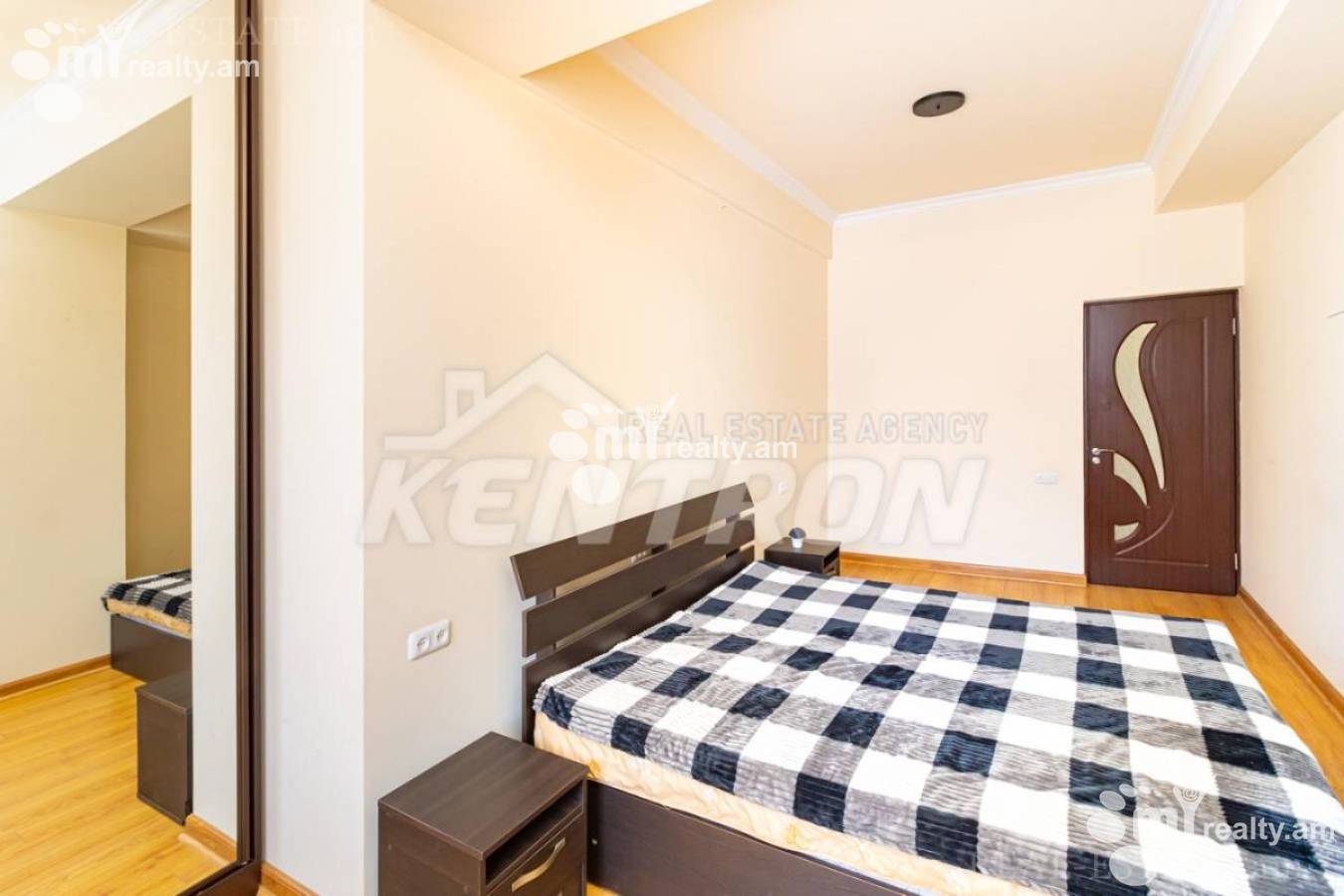 3 bedroom apartment for sale Antarayin St, Center Yerevan, 143963