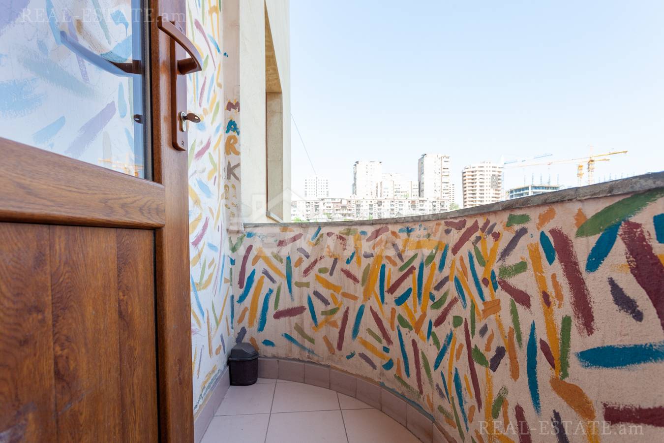 3 bedroom apartment for sale Ler. Kamsar St, Center Yerevan, 139181