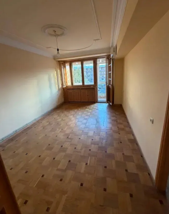 4 bedroom apartment for sale Baghramyan Ave (Kentron), Center Yerevan, 161086