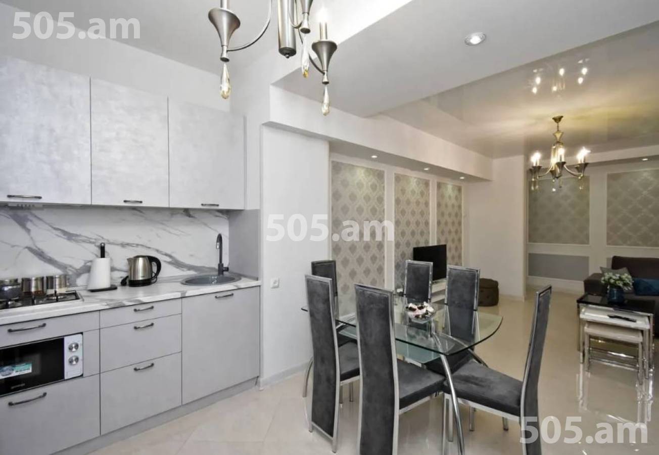 3 bedroom apartment for rent Koghbatsi St, Center Yerevan, 146320