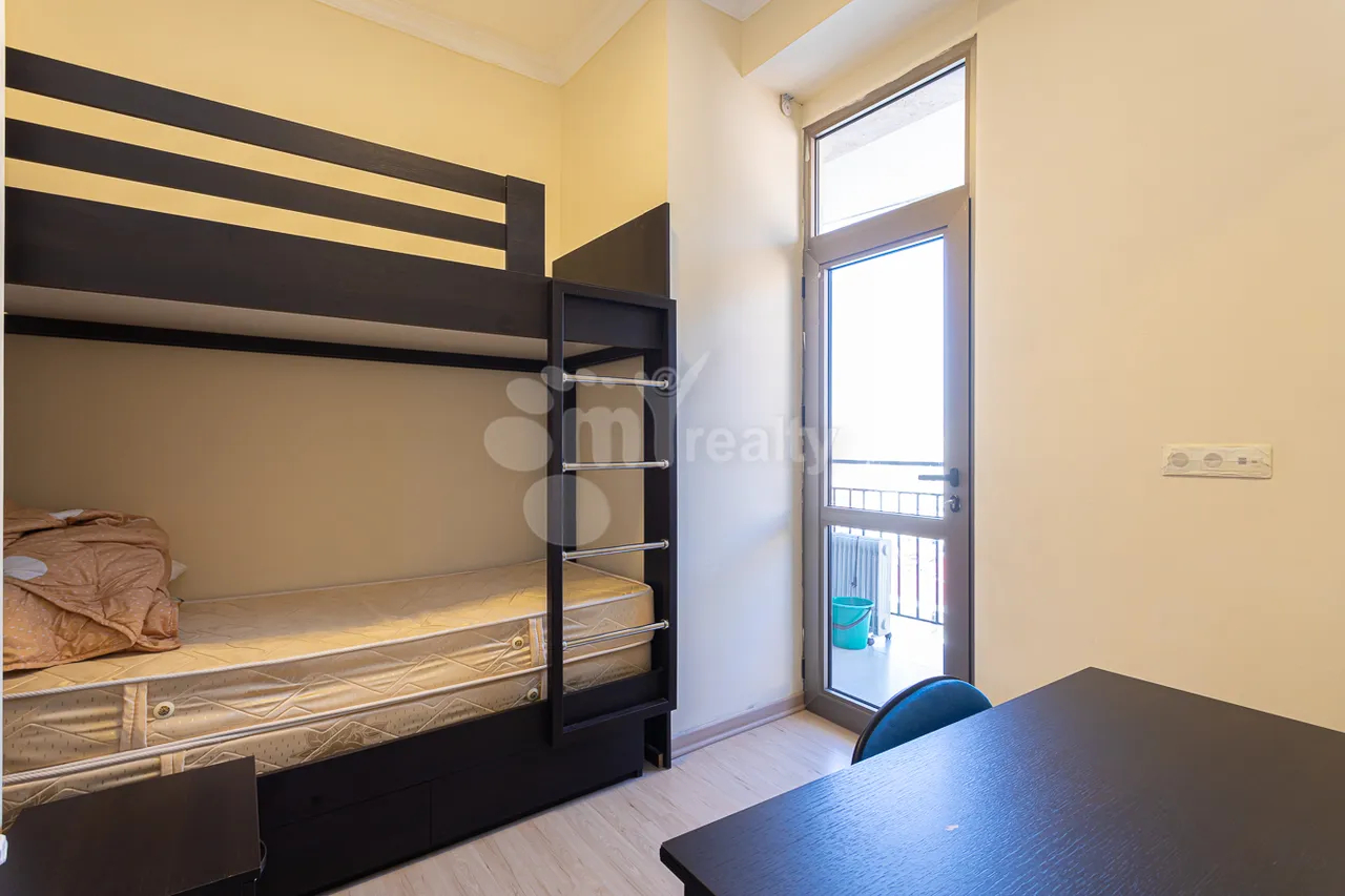 4 bedroom apartment for sale Antarayin St, Center Yerevan, 157846