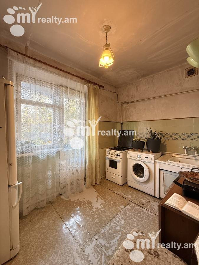 Купить 3 комнатную квартиру А. Хачатурян ул, Арабкир Ереван, 157623