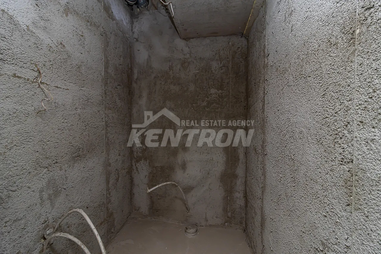 Առանձնատուն  կառուցապատողից Գ 1 թաղ., Աջափնյակ Երևան, 158092