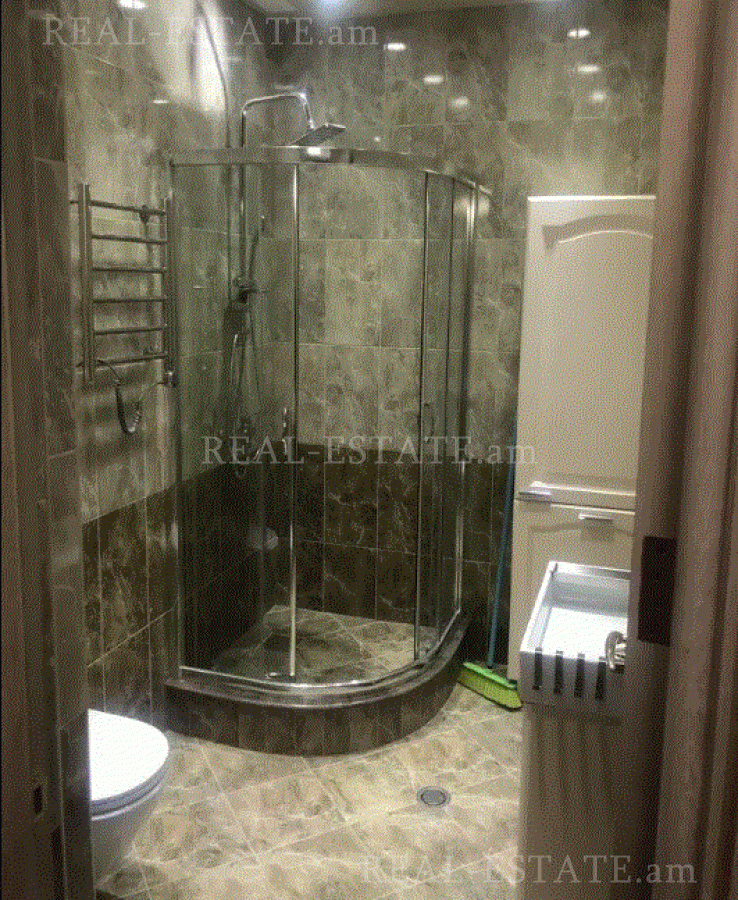 3 bedroom apartment for sale خیابان سایات نووآ, مرکز شهر ایروان, 99706