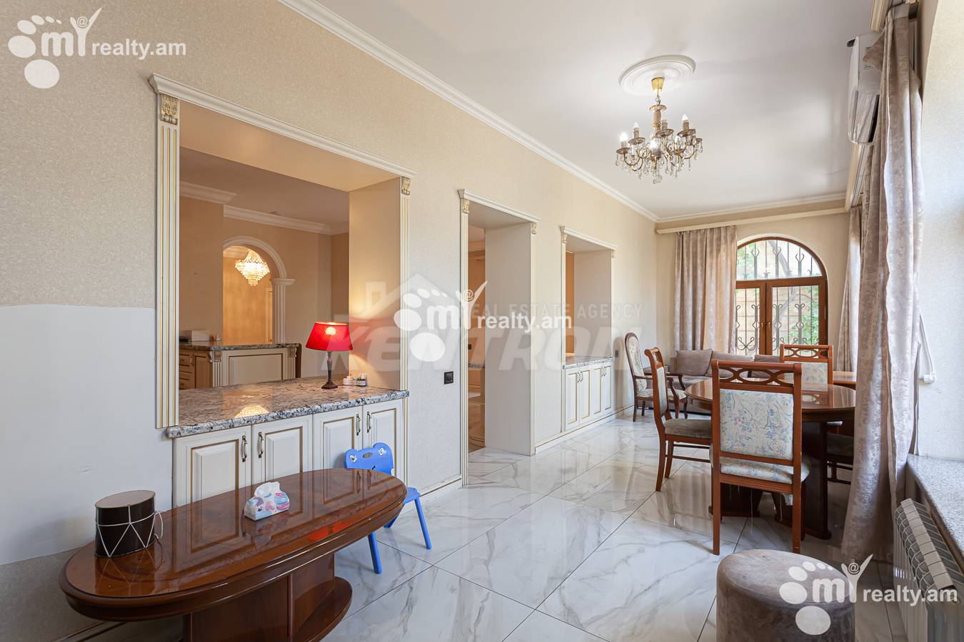 House for sale خیابان سِپوه, عربگیر ایروان, 155978