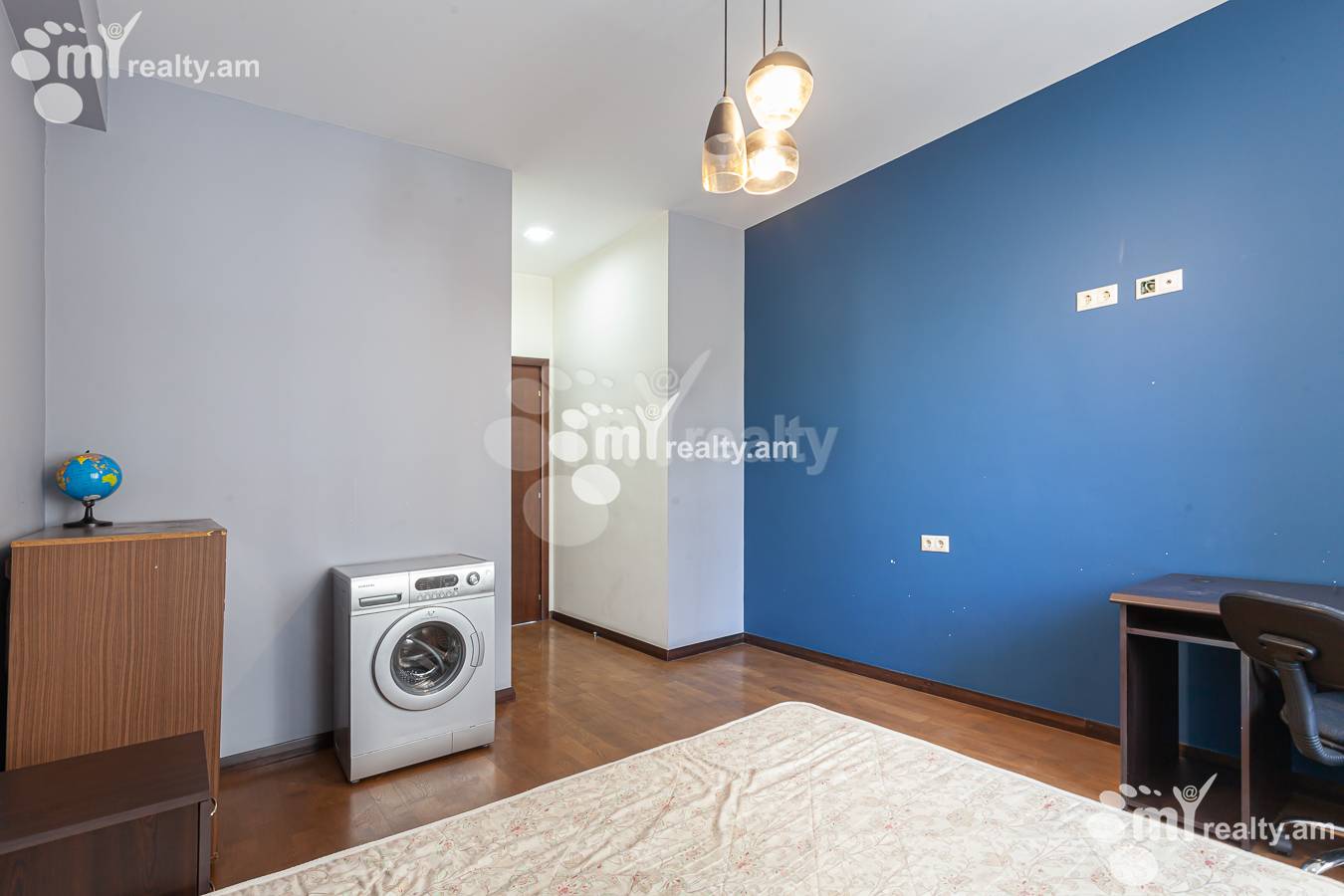 Купить 3 комнатную квартиру Антараин ул, Центр Ереван, 146541