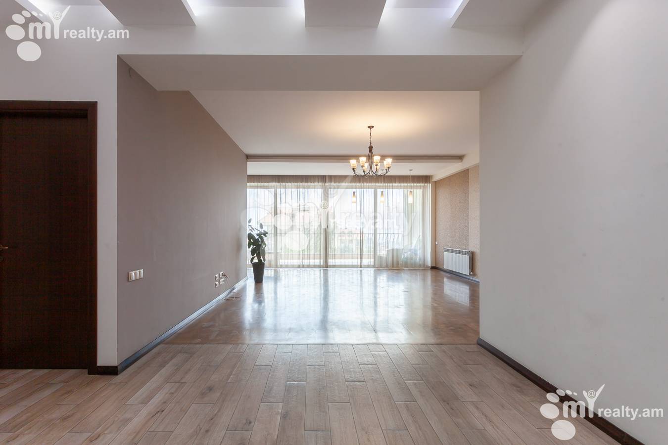 Купить 3 комнатную квартиру Антараин ул, Центр Ереван, 146541