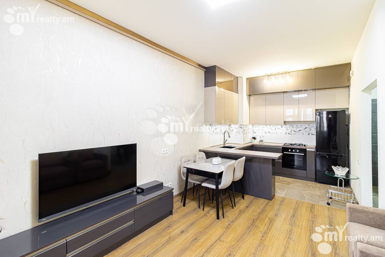 2 սենյականոց բնակարան  Ադոնց փող, Արաբկիր Երևան, 154208