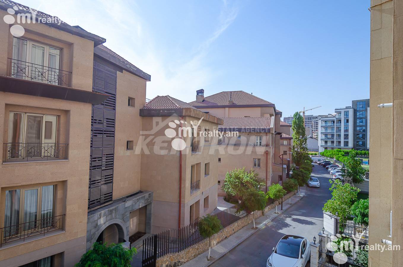 Купить 3 комнатную квартиру Антараин ул, Центр Ереван, 157086