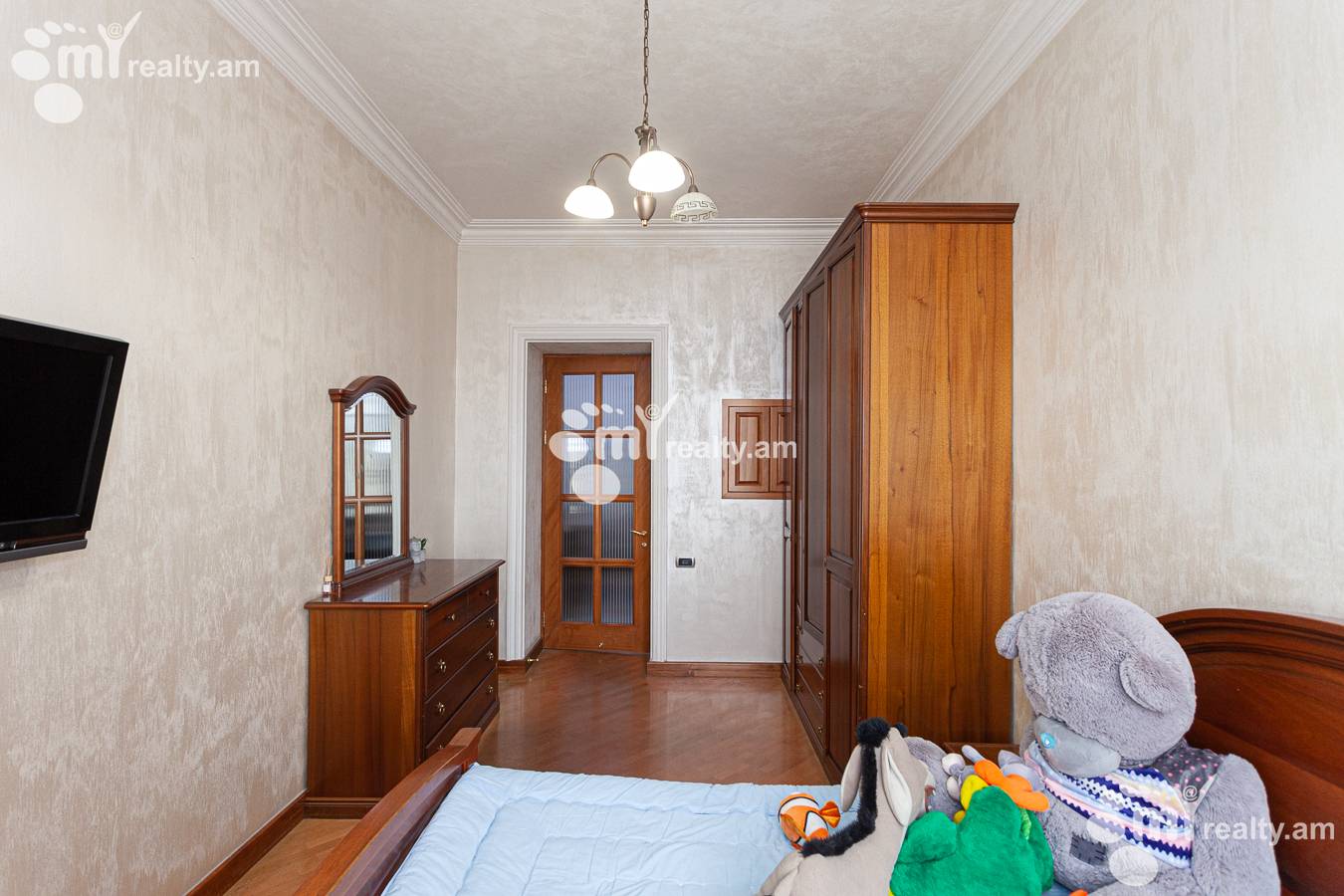 5 bedroom apartment for sale خیابان ابوویان, مرکز شهر ایروان, 143203