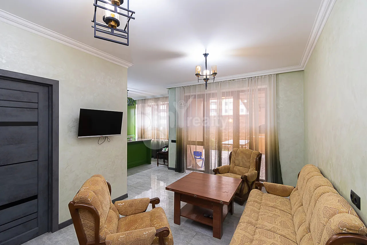 Купить дом Микоян ул, Давташен Ереван, 160031