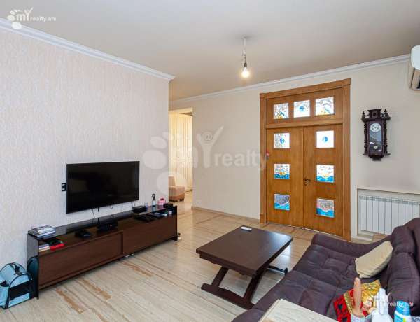 3-senyakanoc-bnakaran-vacharq-Yerevan-Center