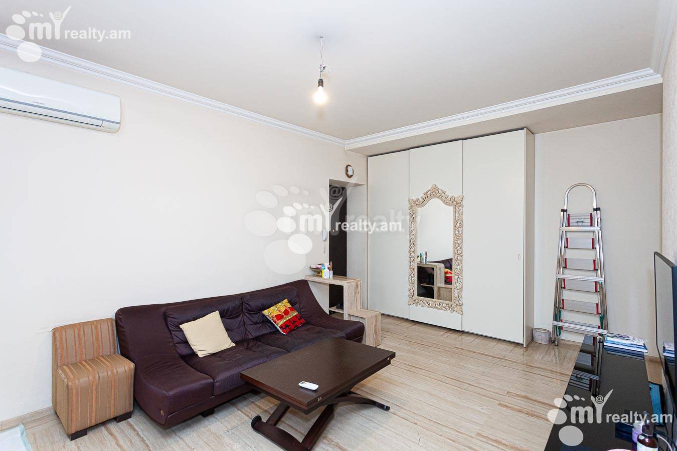 Купить 3 комнатную квартиру Таманян ул, Центр Ереван, 155019