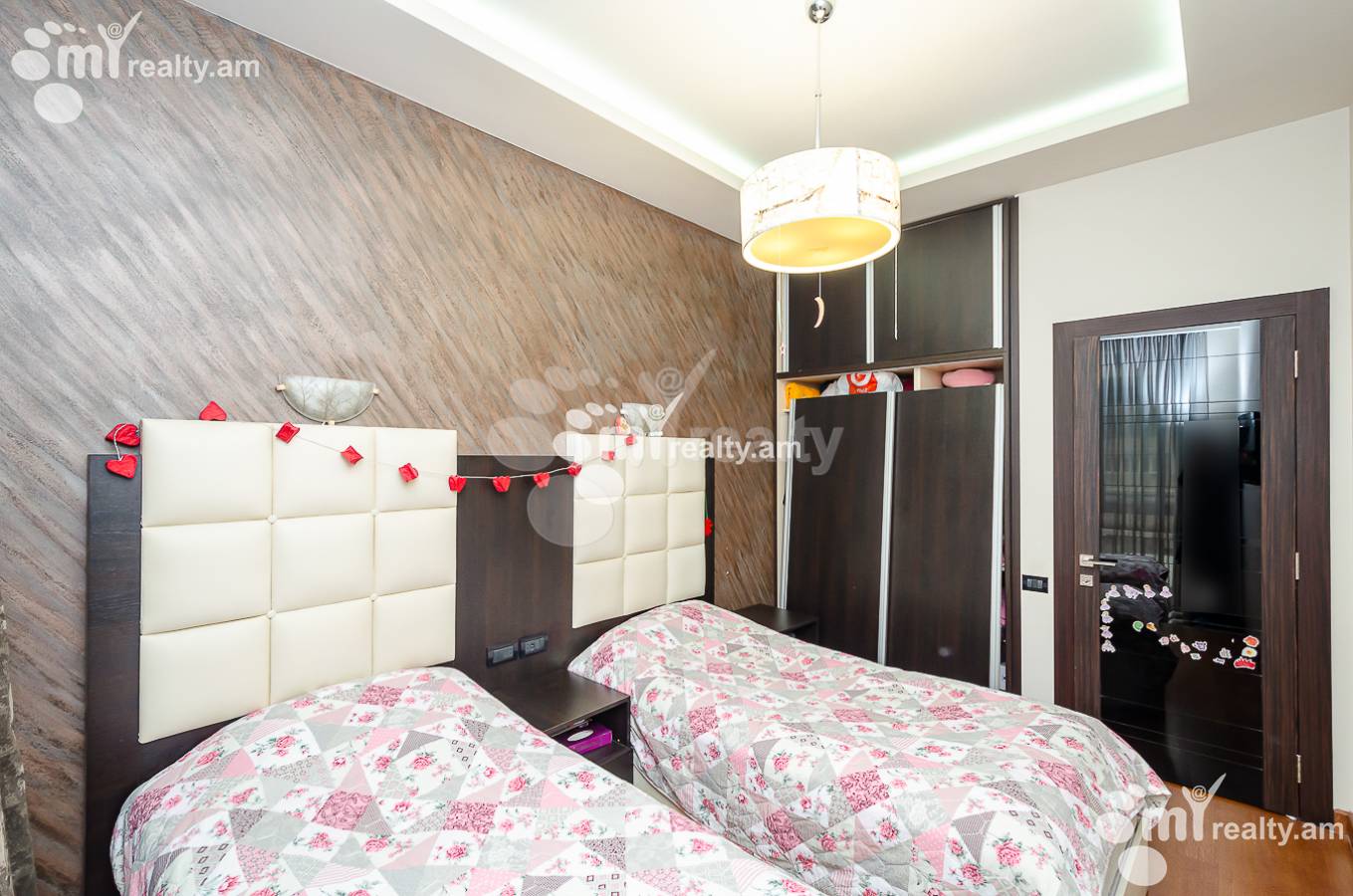 Купить 3 комнатную квартиру Сасна Црер ул., Давташен Ереван, 151530