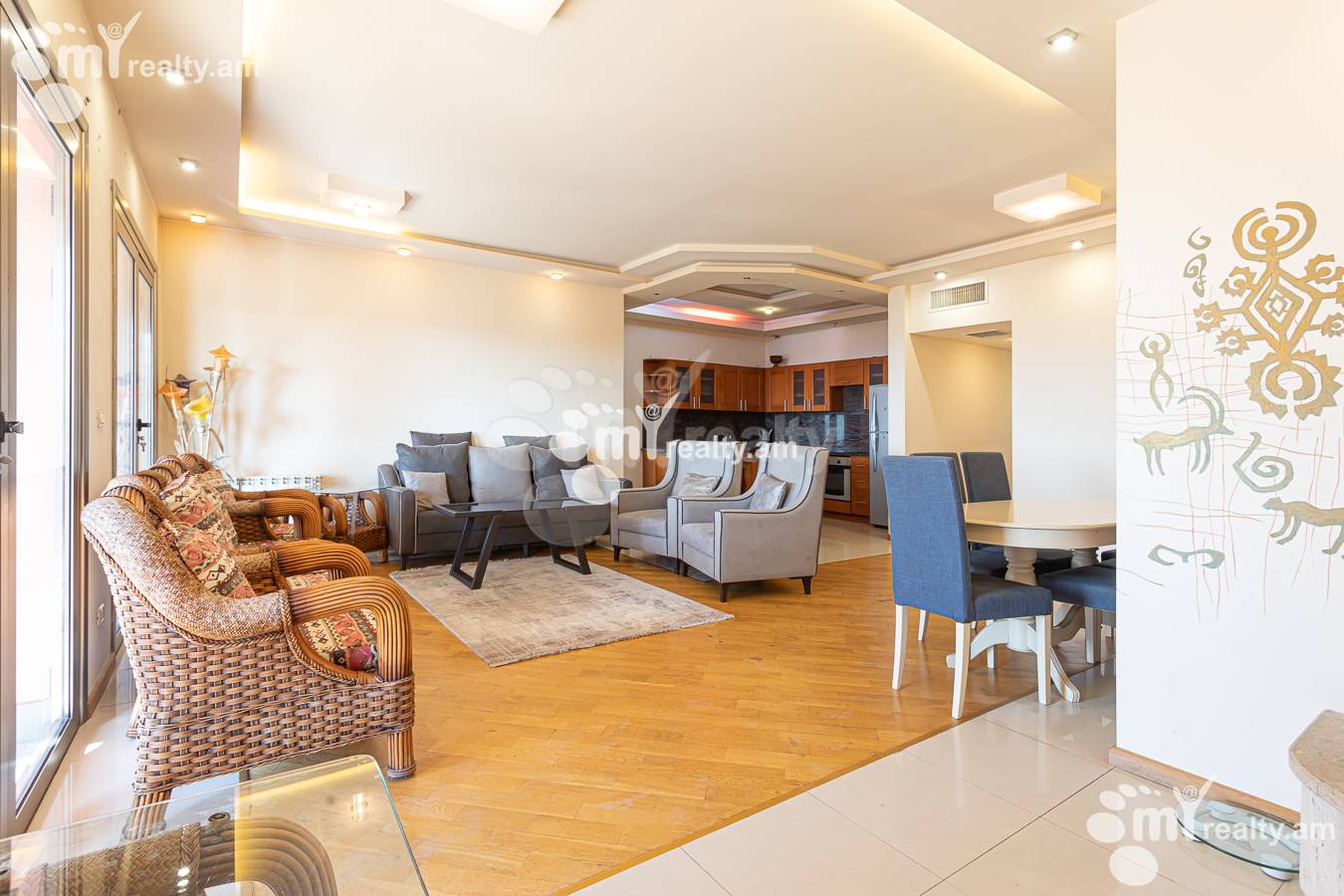 3 bedroom apartment for rent Antarayin St, Center Yerevan, 157000