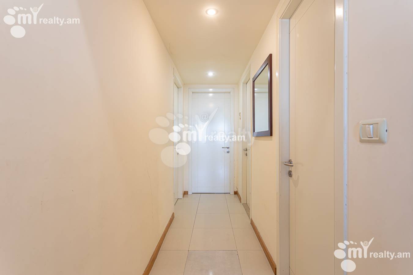 3 bedroom apartment for rent Antarayin St, Center Yerevan, 157000