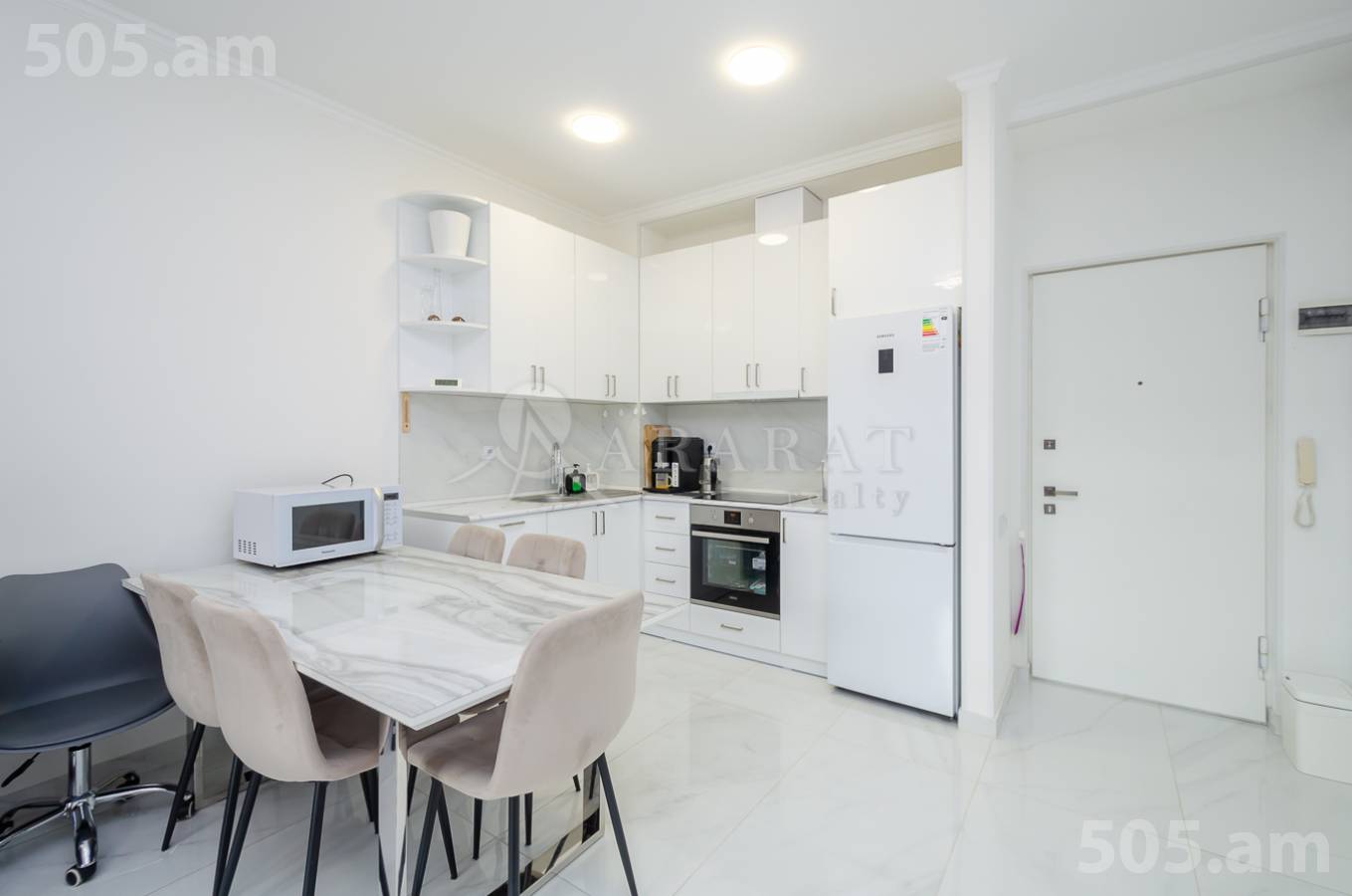 2 bedroom apartment for sale Rostom St, Center Yerevan, 154403