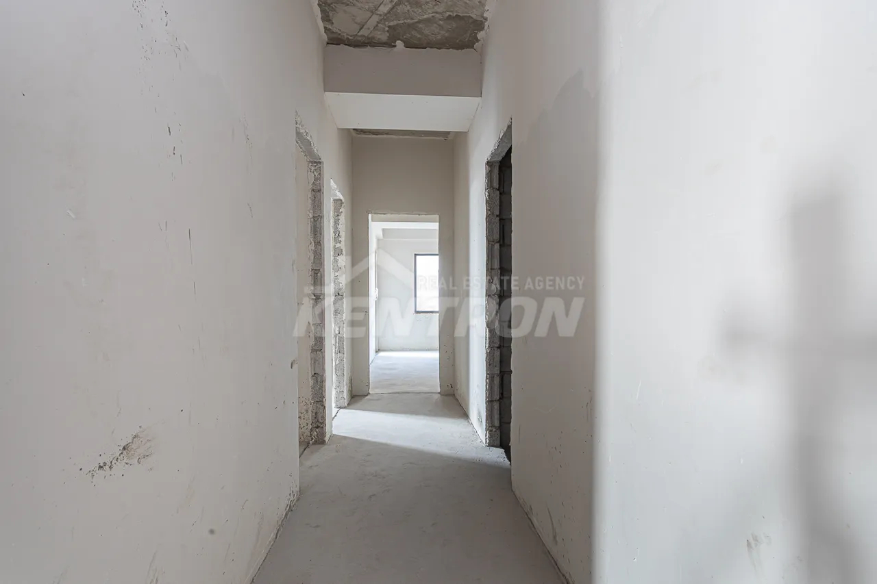 4 bedroom apartment for sale Baghramyan 3 alley, Arabkir Yerevan, 157689