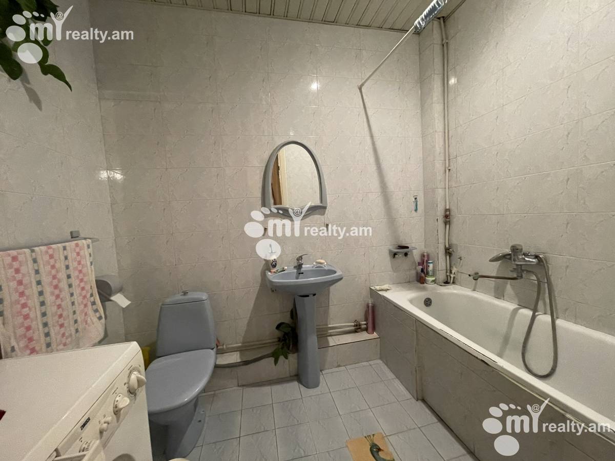 2 bedroom apartment for sale خیابان زاکیان, مرکز شهر ایروان, 130055