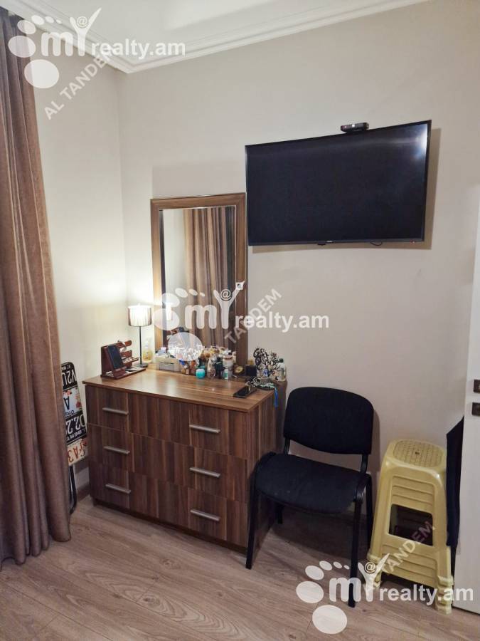 Снять 3 комнатную квартиру Московян ул, Центр Ереван, 159517