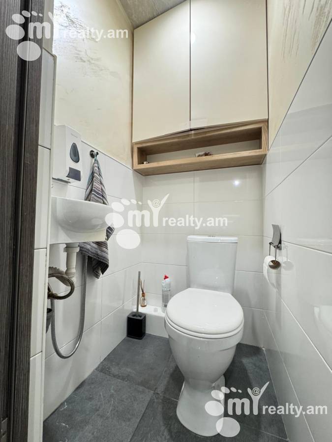 4 bedroom apartment for sale Charents St, Center Yerevan, 160427