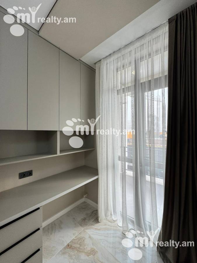 Купить 3 комнатную квартиру Аршакуняц пр, Центр Ереван, 158649