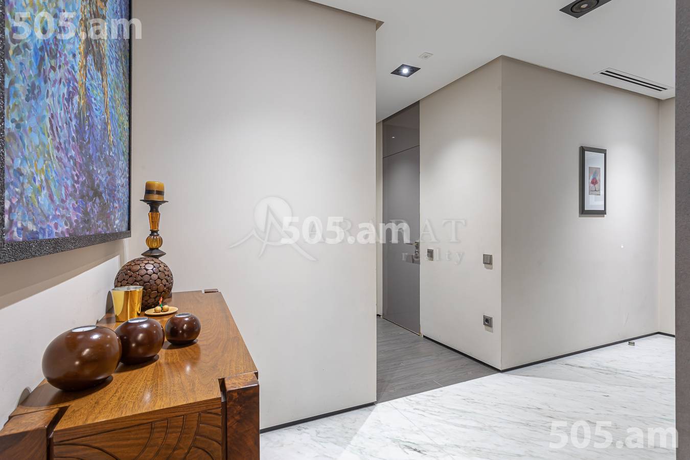 5 bedroom apartment for sale خیابان آنتارایین, مرکز شهر ایروان, 156281