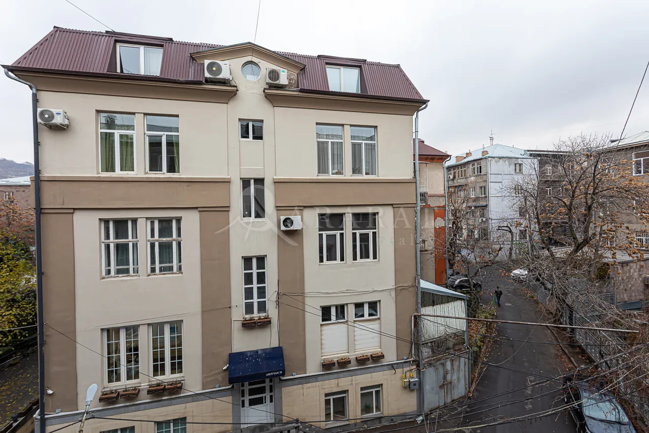 4 bedroom apartment for sale Isahakyan St, Center Yerevan, 158232