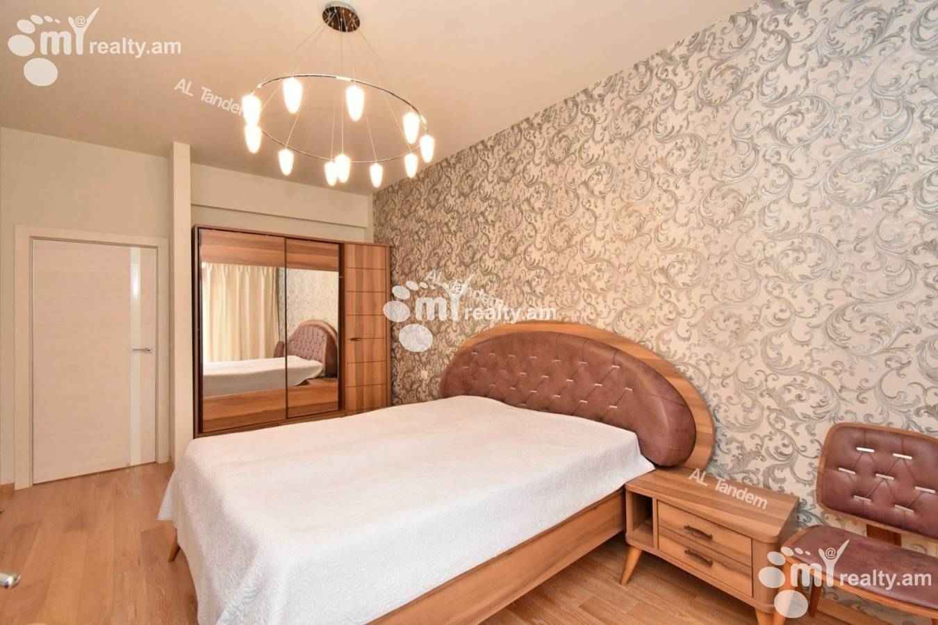 4 bedroom apartment for rent Leo St, Center Yerevan, 156979