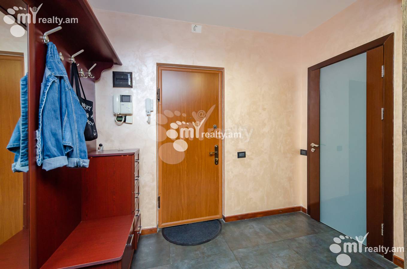 2 bedroom apartment for sale خیابان زاکیان, مرکز شهر ایروان, 153238
