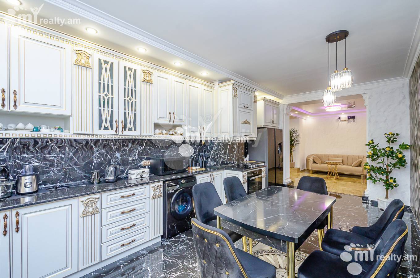 3 bedroom apartment for sale Antarayin St, Center Yerevan, 157083