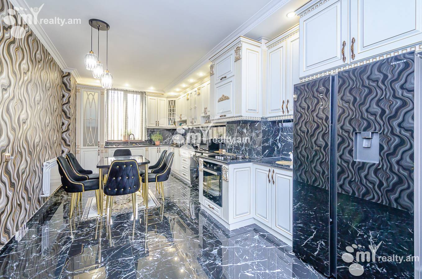 3 bedroom apartment for sale Antarayin St, Center Yerevan, 157083