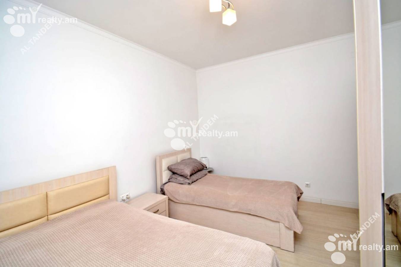 2 bedroom apartment for sale خیابان خانجیان, مرکز شهر ایروان, 159693