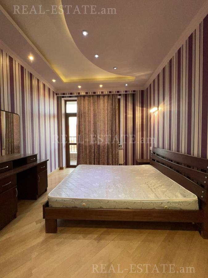 3 bedroom apartment for rent Sayat-Nova Ave, Center Yerevan, 126506