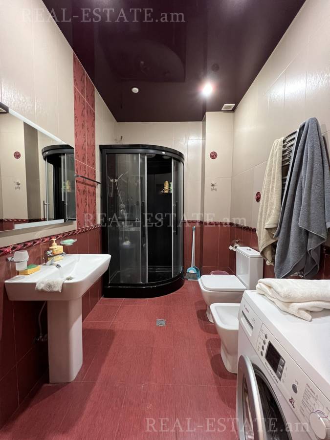 3 bedroom apartment for rent Sayat-Nova Ave, Center Yerevan, 126506